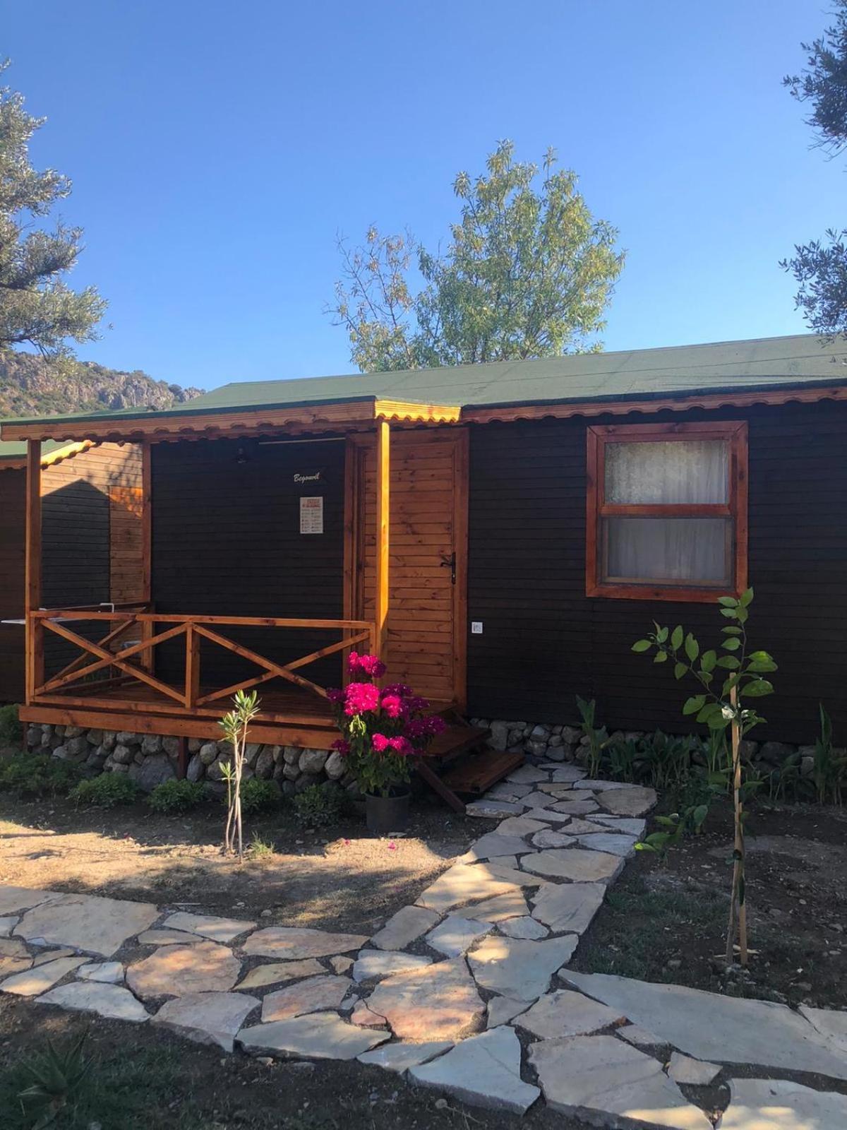 דטקה Suzi'Nin Bahcesi Bungalov Evler מראה חיצוני תמונה